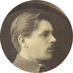 Илья Медведев