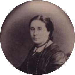 Александра Исполатова