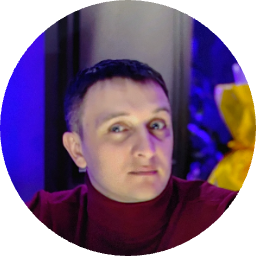 Сергей Карих