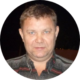 Михаил Холявка