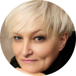 Елена Михайлова