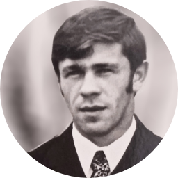 Петр Строителев