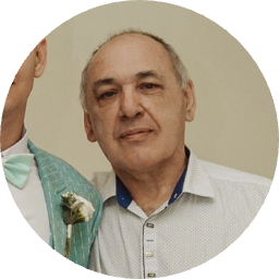 Олег Барсуков