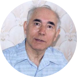 Юрий Семенов