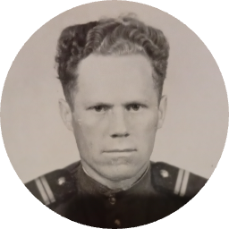 Василий Ларионов