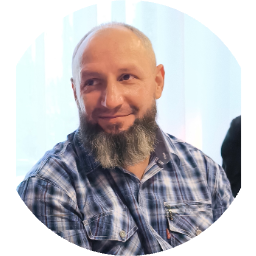 Константин Толмачёв