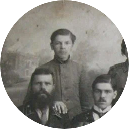 Александр Медведев