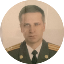 Константин Изварин