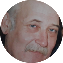 Виктор Новиков